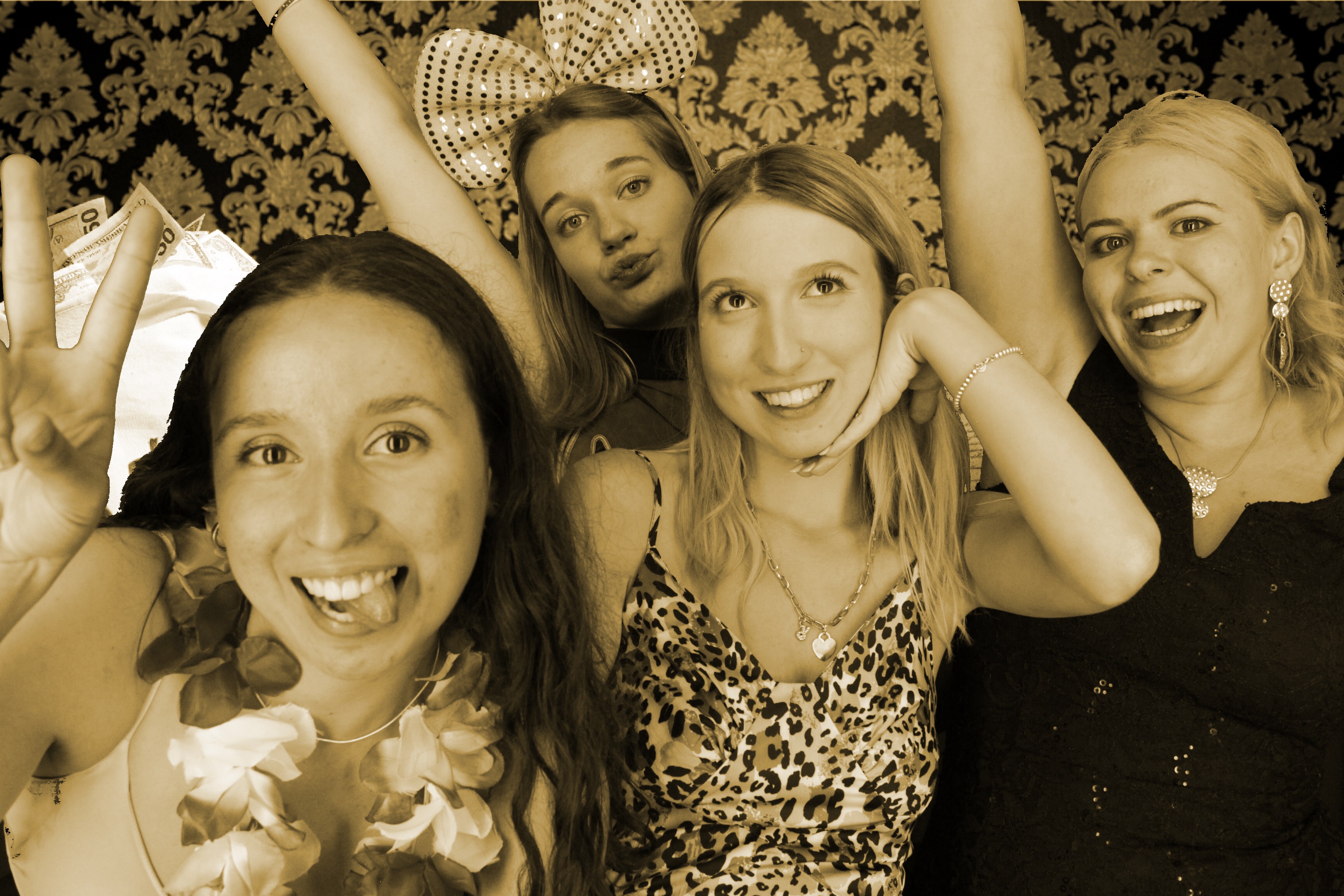 St Gabriel's Leavers 2019 | View more photos from the event at gallery.myphotoboothexperience.co.uk/u/MyPhotoBoothExperienceLtd/St-Gabriels-Leavers-2019